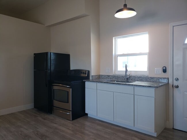 Foto del edificio - 224 6th St SW