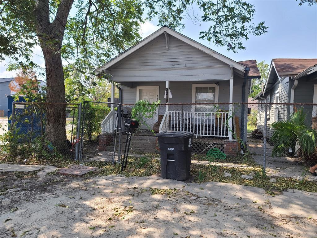 Primary Photo - 2308 Hadley St
