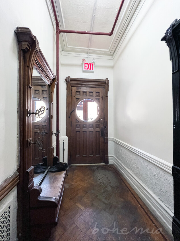 Building Photo - 30 Edgecombe Ave