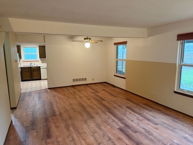 Foto del edificio - 2416 Sequoia Ct