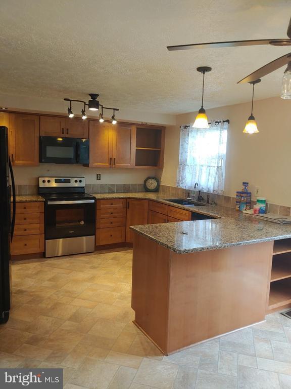 Building Photo - 152 Laurel Woods Ct
