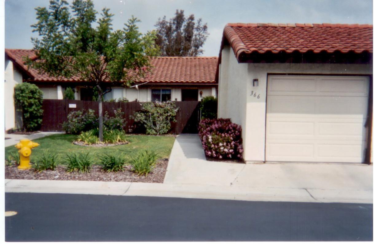 Primary Photo - 366 Orwell Ln