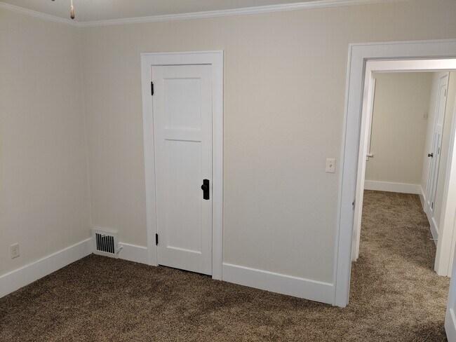 2nd Floor Bedroom - 734 Vernon Ave