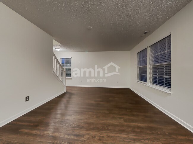 Building Photo - 643 Daniel Ct