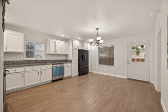 Building Photo - 21415 Sweet Grass Ln