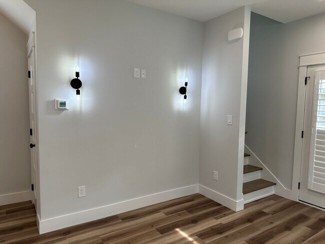 Foto del edificio - NEW CONSTRUCTION: Modern 2BD/2.5BA Smart Home in Maryville!
