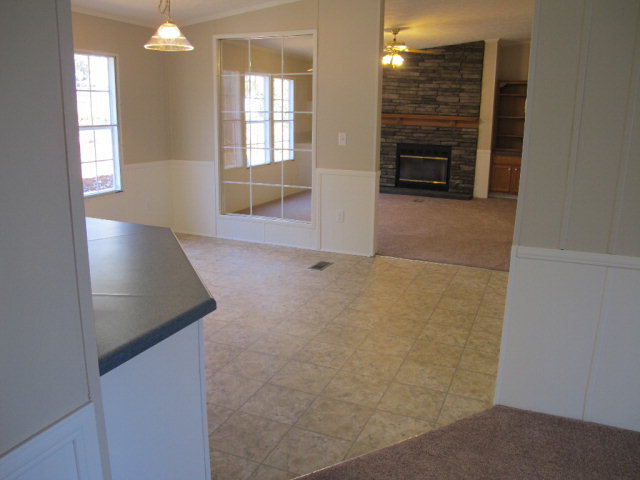 Building Photo - 2177 Boiling Springs Rd