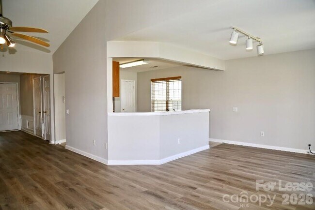 Foto del edificio - 7531 Double Springs Ct
