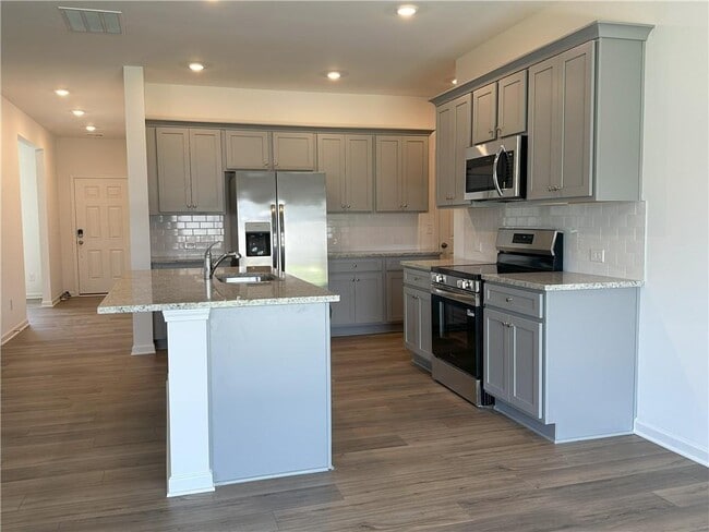 Building Photo - 612 Blue Sky Blvd