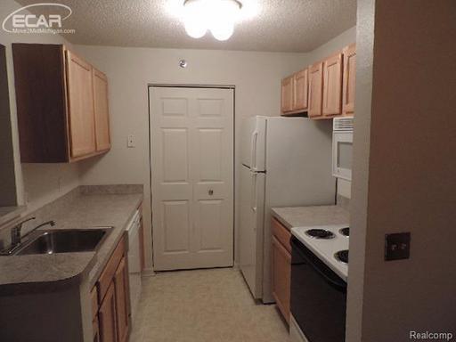 Foto del edificio - 11203 Pinehurst Lane