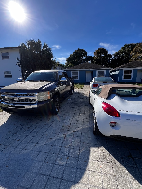 Building Photo - 1311 Emerald Terrace