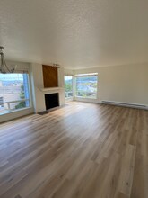 Building Photo - 1404 W Boston St