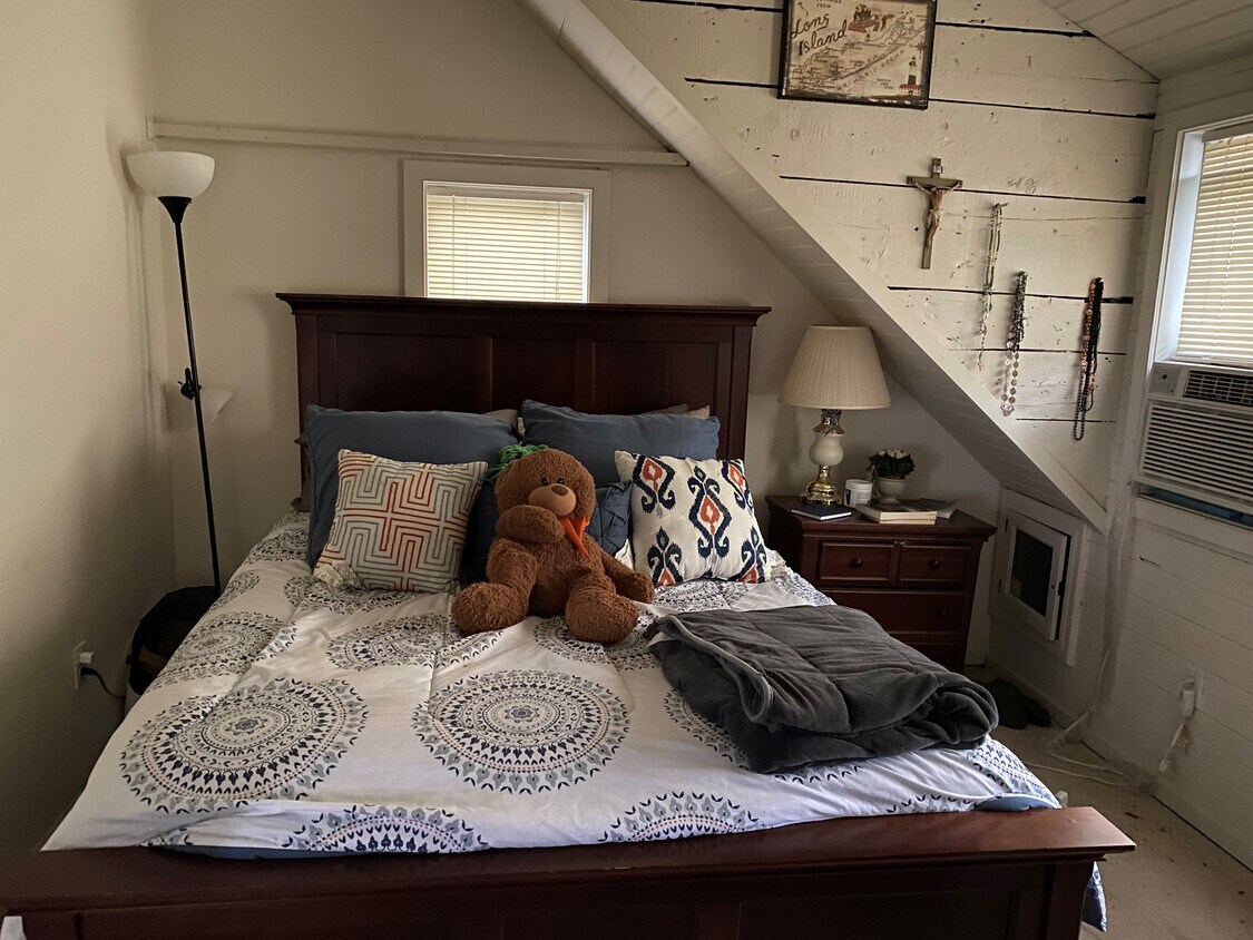Bedroom - 817 Summit Grove Ave