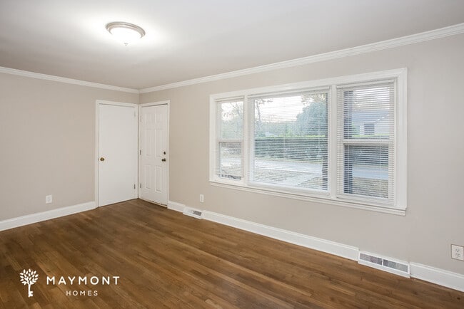 Building Photo - 302 Lydia St