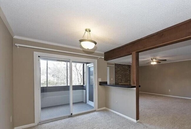 Building Photo - 7345 Winery Ln