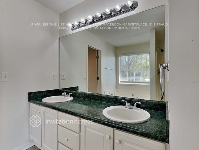 Building Photo - 1530 Devonshire Way