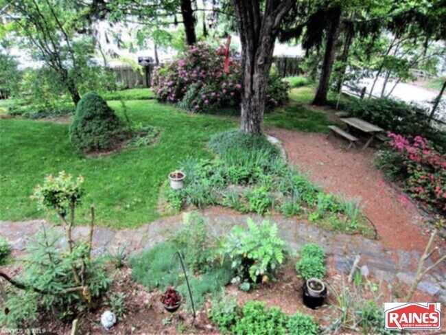 Foto del edificio - 700 Church St SE