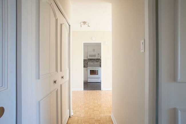 Photo du bâtiment - 4555 Av. Bonavista