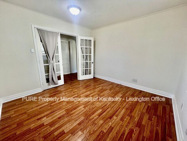 Foto del edificio - 810 Shelby Ave