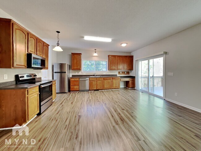 Building Photo - 8724 Poteat Dr