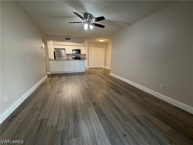 Building Photo - 5307 Summerlin Rd