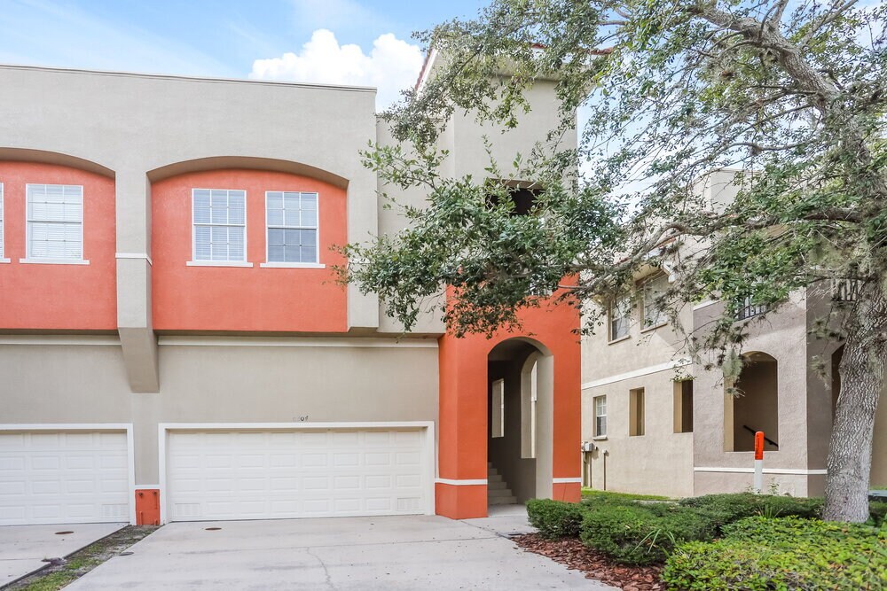 Foto principal - 6504 Quiet Pool Ct