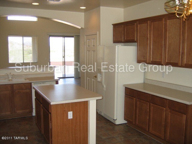 Building Photo - 13870 E Via Valderrama