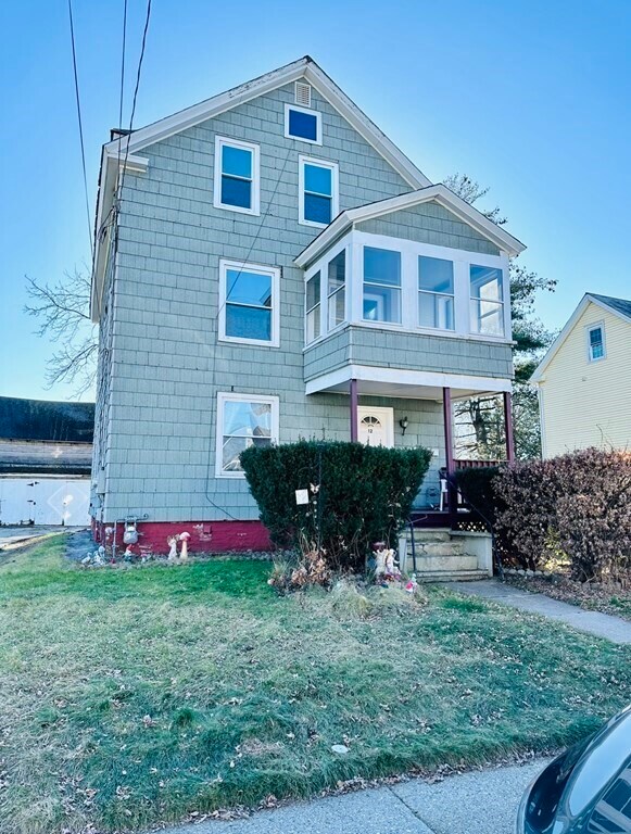 Foto del edificio - 12 Princeton Ave