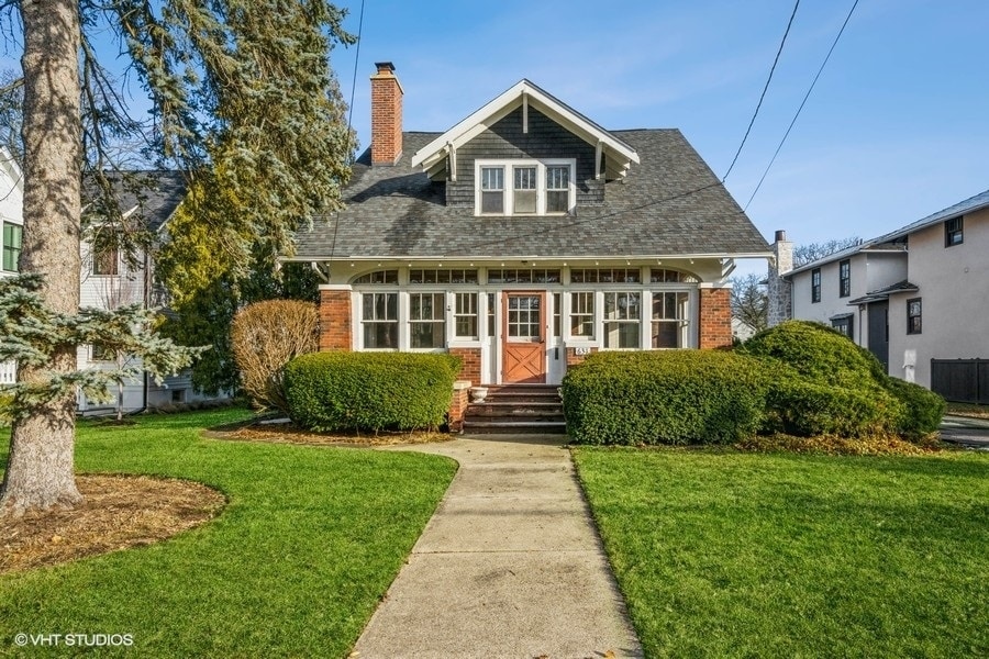 631 S Grove Ave, Barrington, IL 60010 House Rental in Barrington, IL