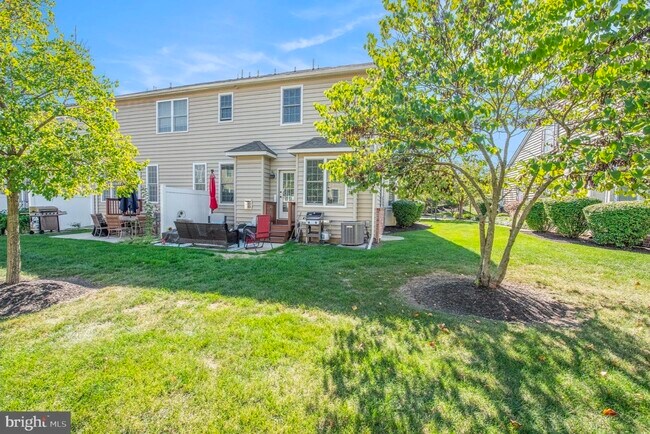 Foto del edificio - 911 Caralea Dr