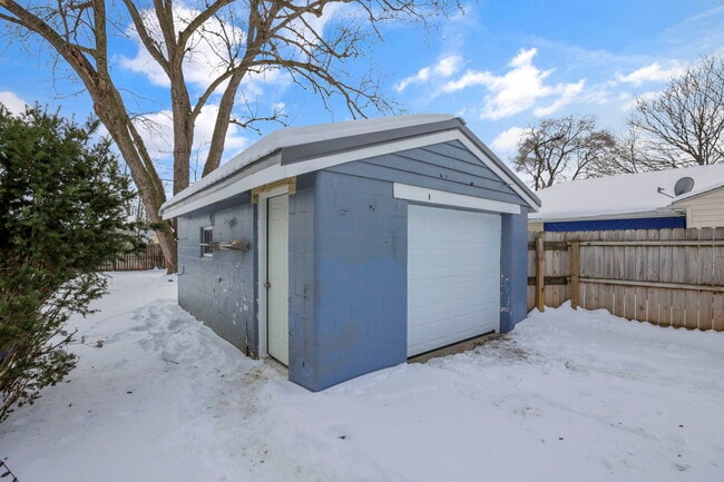 Building Photo - 4475 St Margaret Ln