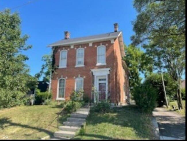 Photo - 932 E Market St Apartment