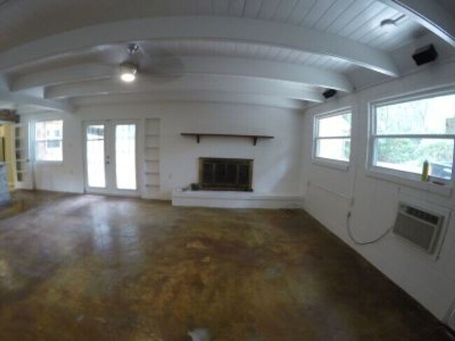 Foto del edificio - 1734 Sunset Drive
