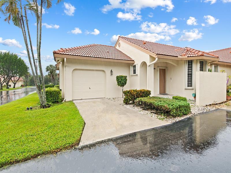 Foto principal - 8292 Waterline Dr