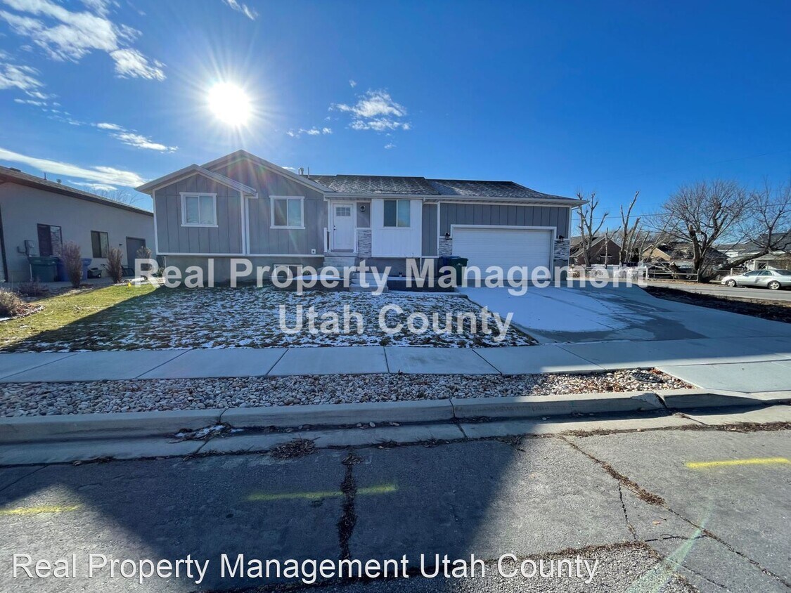 3 br, 2 bath House 310 E 300 S House Rental in Lehi, UT