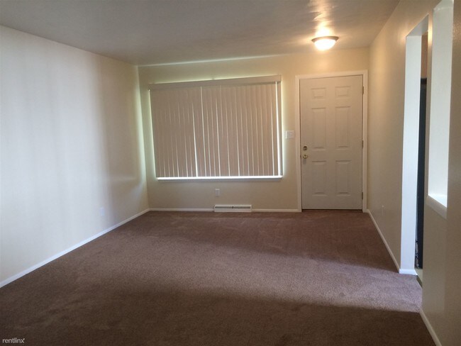 Building Photo - 125 Grand Manor Dr