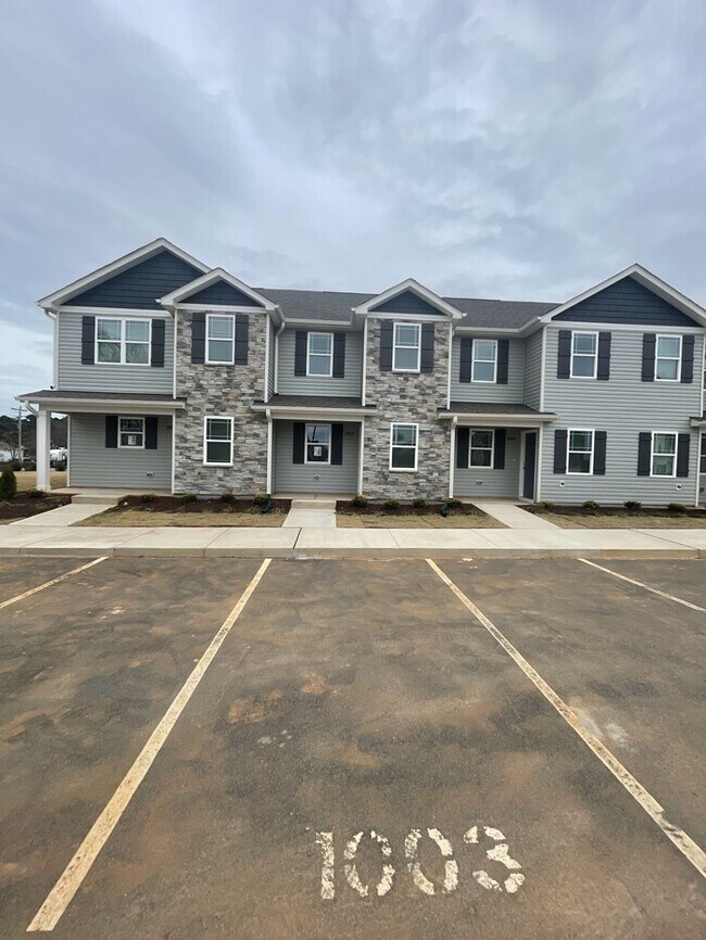 Foto del edificio - 2 bd 2.5 ba Townhouse