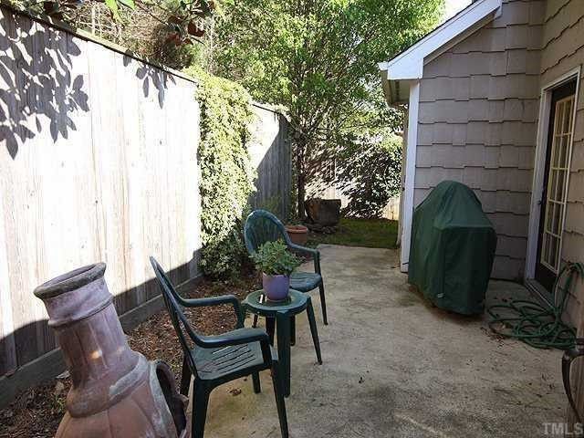 Building Photo - 4210 Pin Oak Dr