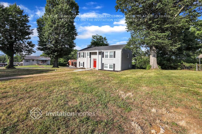Building Photo - 3331 Panorama Dr