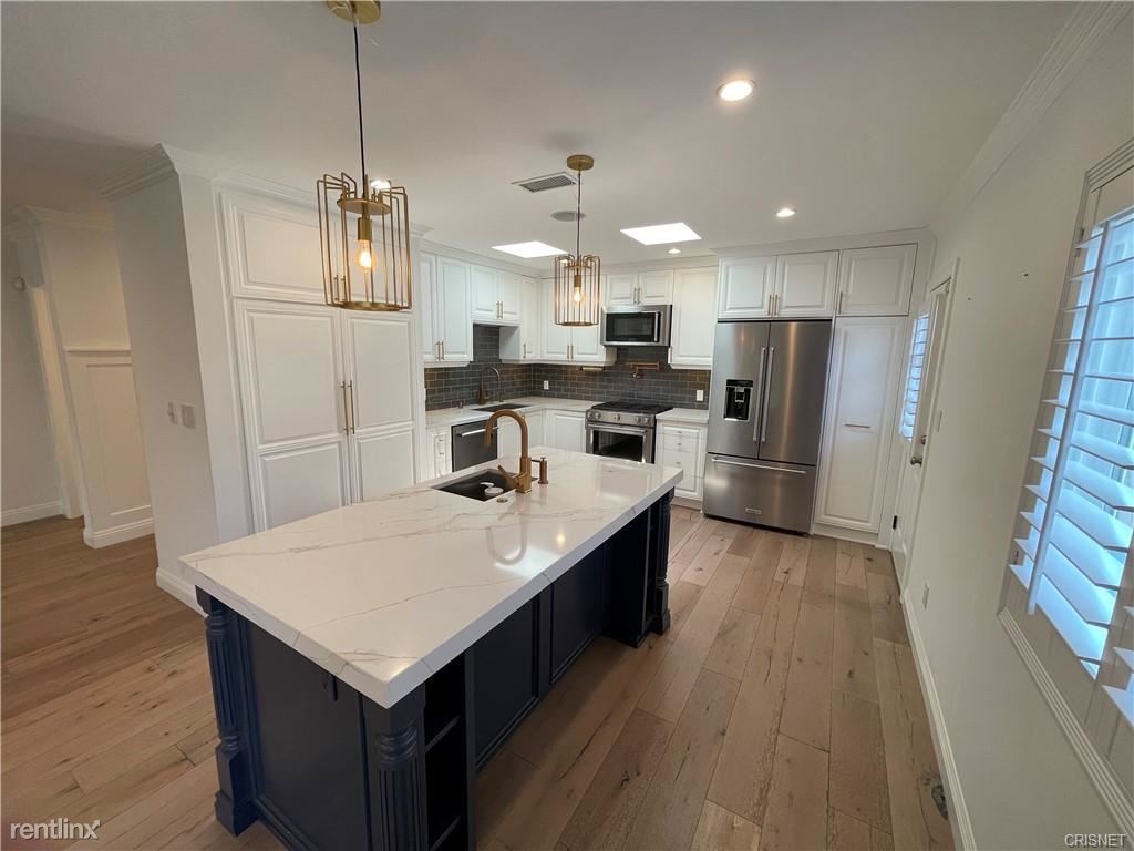 Foto principal - 3 br, 3 bath House - 17083 Kingsbury St