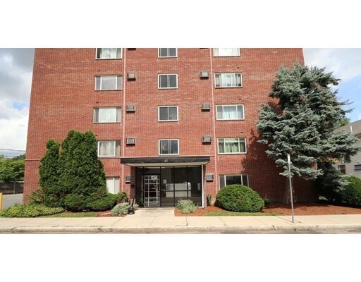 Foto del edificio - 47 Homer Ave