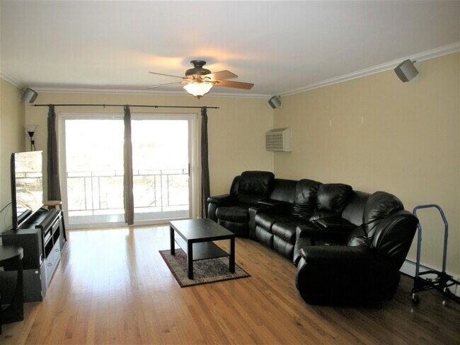 Foto del edificio - 2234 S Goebbert Rd