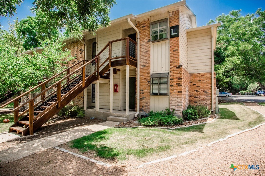 421 W San Antonio St, San Marcos, TX 78666 - Condo for Rent in San