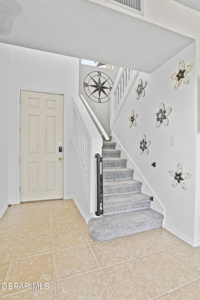 Foto del edificio - 12952 Alfredo Apodaca Dr