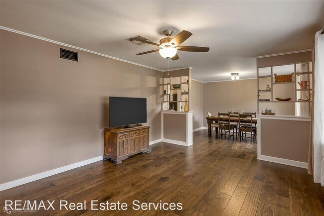 Foto del edificio - 3 br, 2 bath House - 171 Lynn