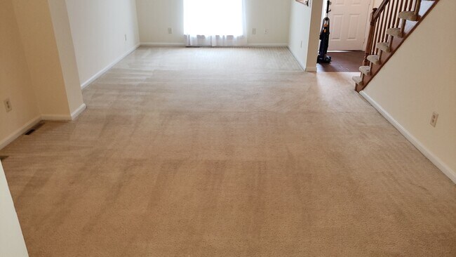 Foto del edificio - 4709 Weatherhill Dr