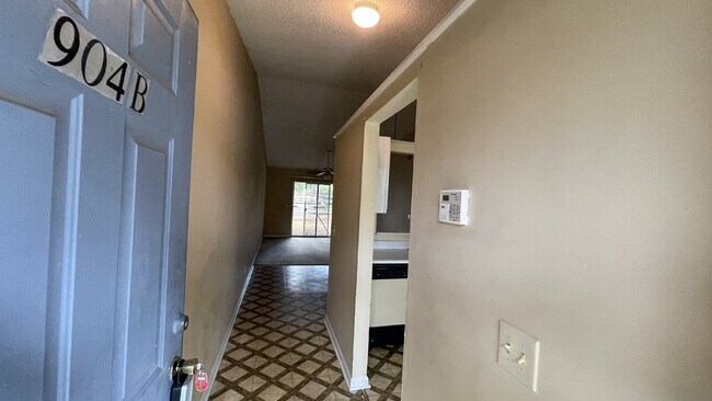 Foto del edificio - Townhouse For Rent