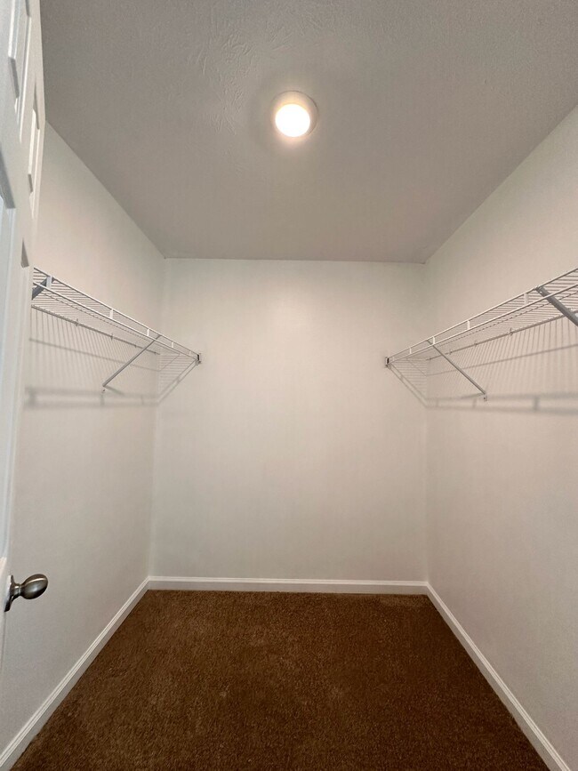 Foto del edificio - 1820 N Clearwater Dr