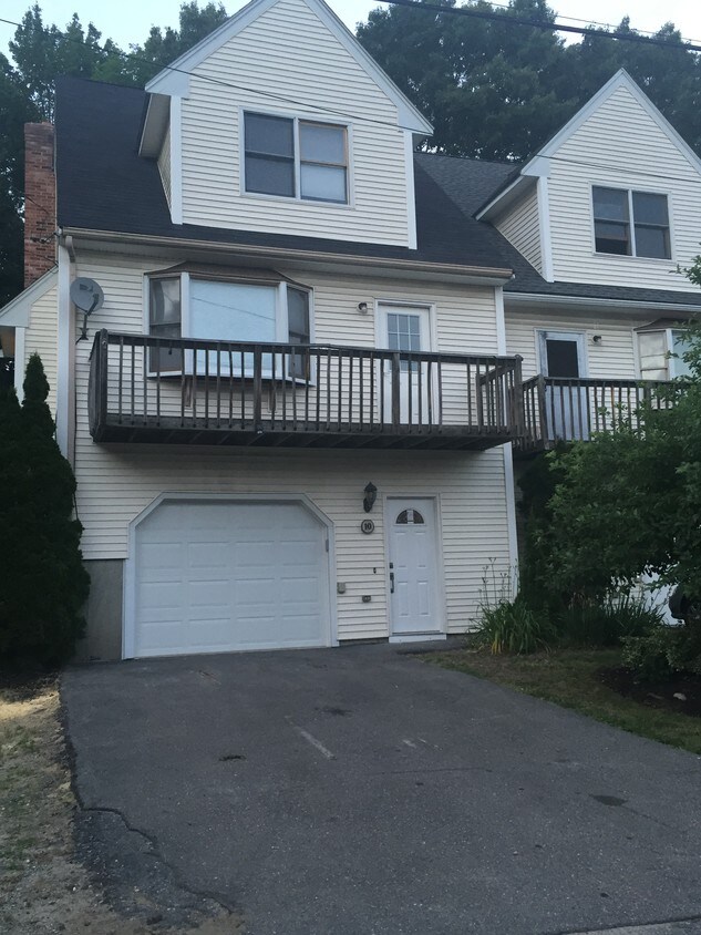 10 Mahogany Run, Leominster, MA 01453 Condo for Rent in Leominster