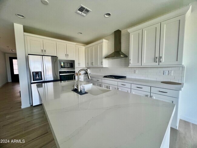 Building Photo - 21318 N 58th St